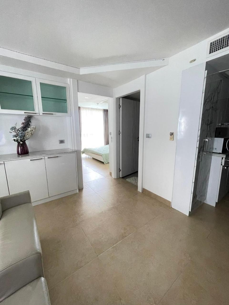 2 Bedrooms Near Pattaya Beach المظهر الخارجي الصورة
