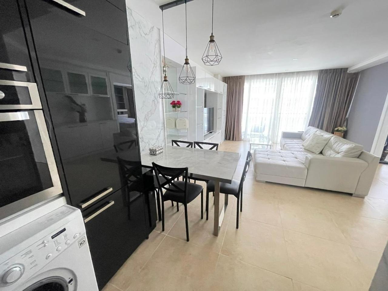2 Bedrooms Near Pattaya Beach المظهر الخارجي الصورة