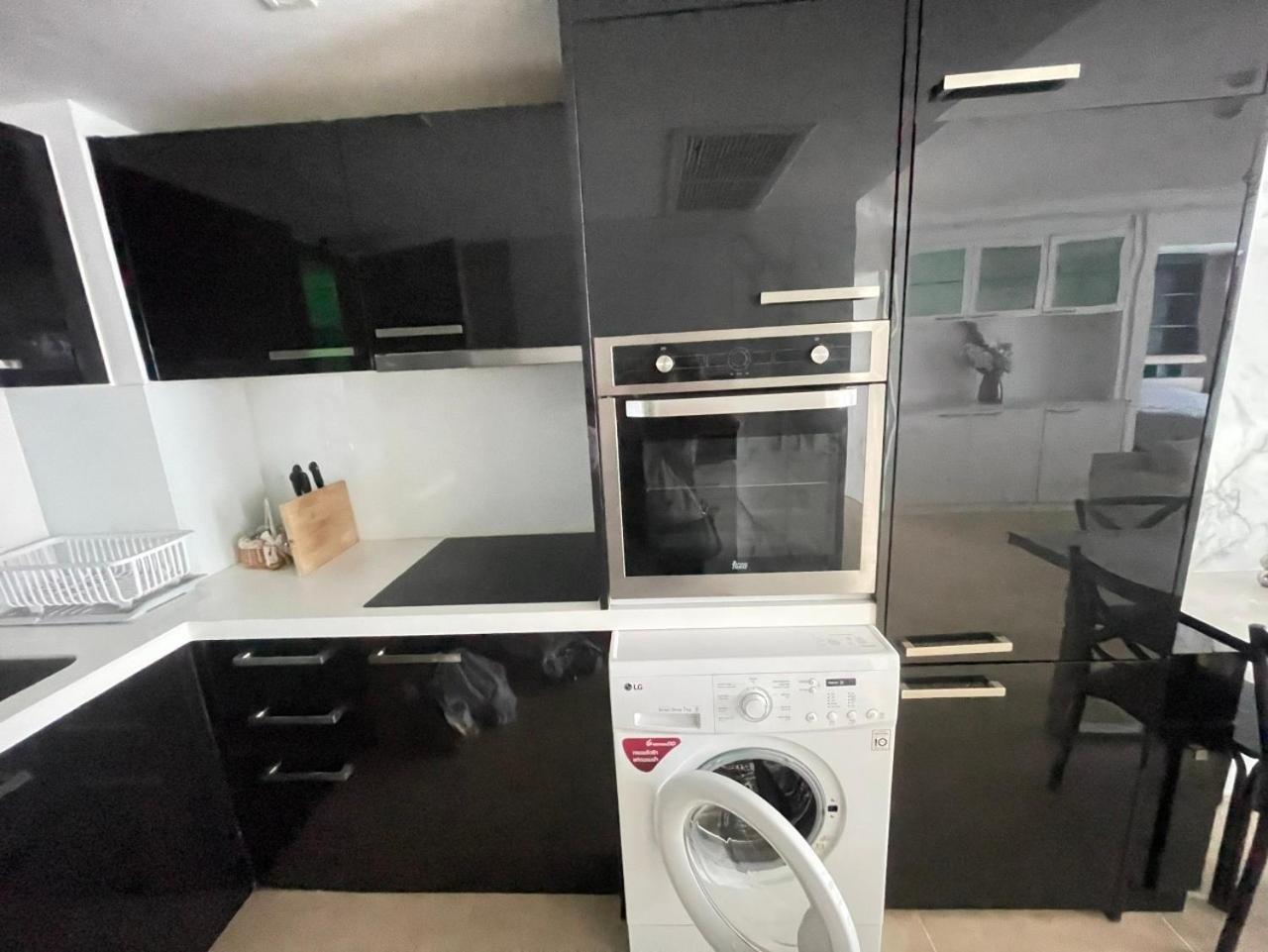 2 Bedrooms Near Pattaya Beach المظهر الخارجي الصورة